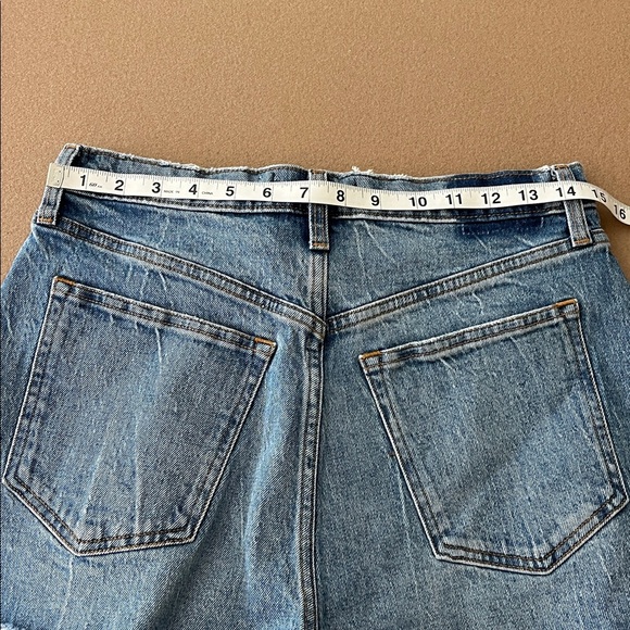 Abercrombie & Fitch Curve Love High Rise Mom Short- 28/6 - Picture 7 of 10